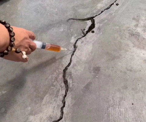 巴楚混凝土裂缝修补技术详解​